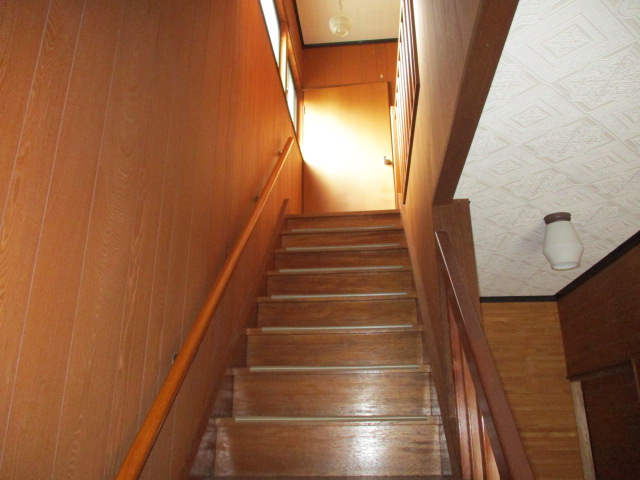 375-8