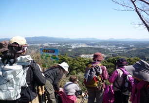 飯牟礼地区矢筈岳山頂からの眺め